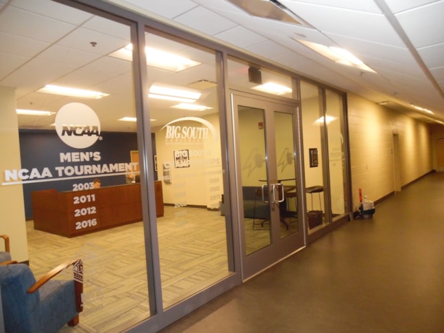 Window Decals, Signage & Graphics