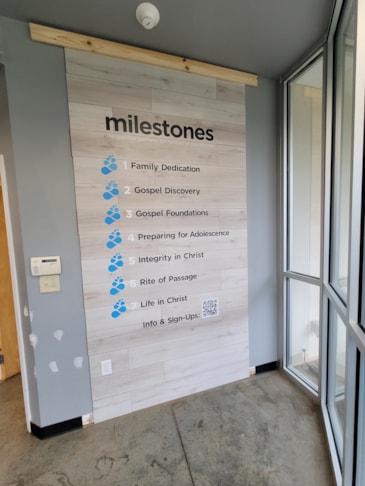 Wall Murals & Graphics