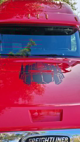 Vehicle Wraps | Transportation, Logistics, & Distribution