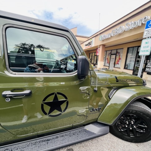 Custom Decals, Wraps & Lettering