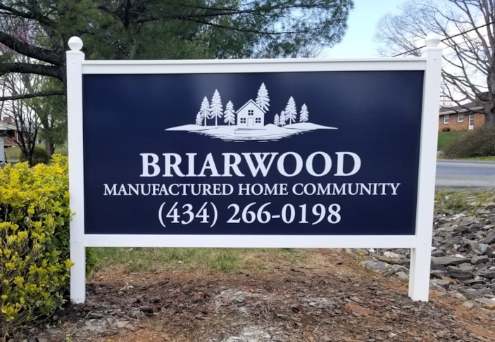 Pylon & Pole Signs | Hospitality & Lodging