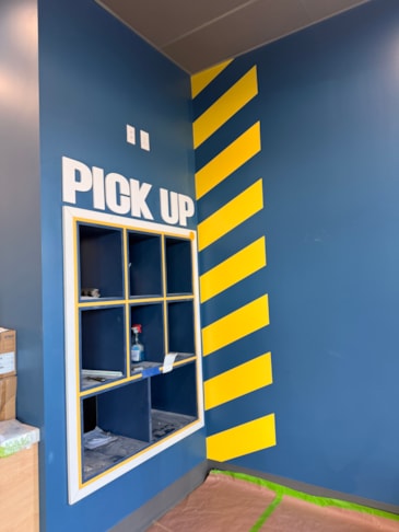 Wall Murals & Graphics