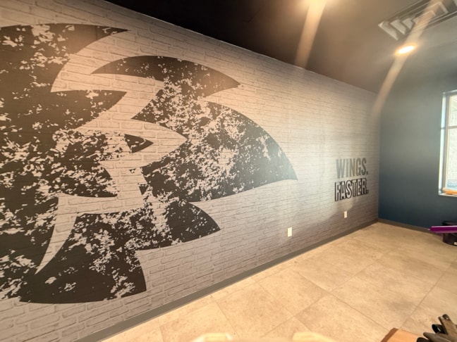 Wall Murals & Graphics