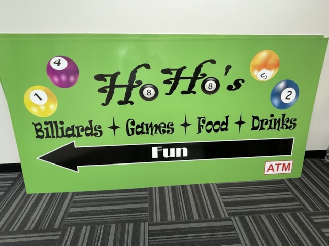 Eye Catching Pylon Sign for HoHos Billiards