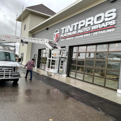 3D Signs & Dimensional Letters