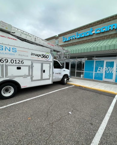 3D Signs & Dimensional Letters