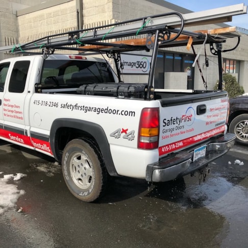 Vehicle Graphics & Lettering