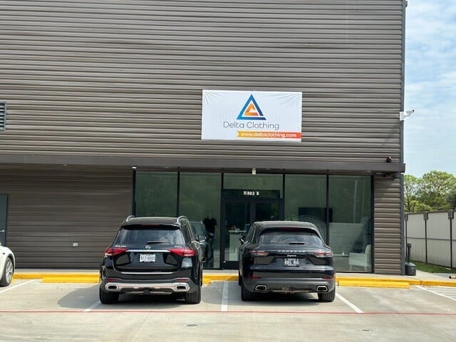 Fabric & Vinyl Outdoor Banners | Retail