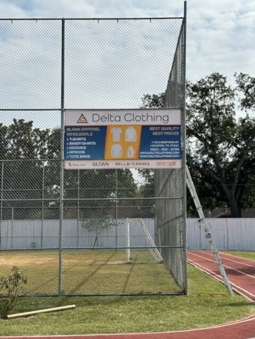 Fabric & Vinyl Outdoor Banners | Retail