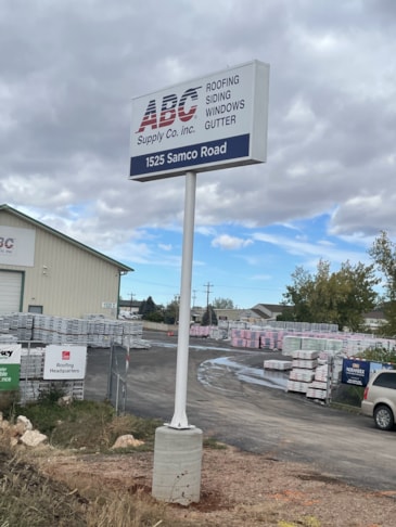 Pole Signs & Corporate Branding Signs