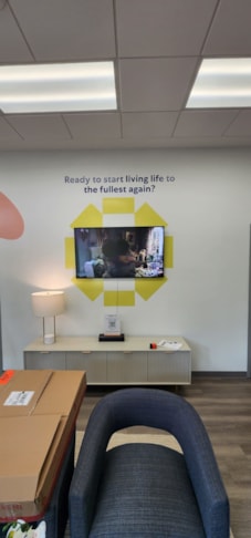 Wall Murals & Graphics