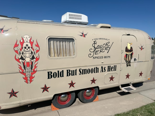 Vehicle Graphics & Lettering