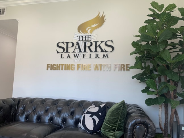 3D Signs & Dimensional Letters