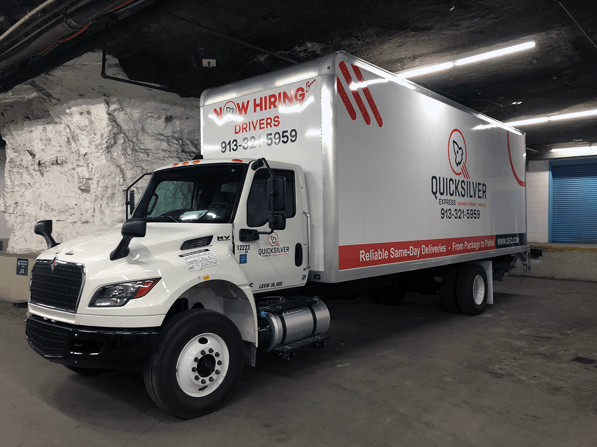 Box Truck Graphics for Quicksilver Courier in Kansas City, Kansas