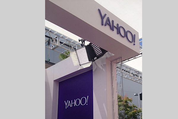  - Image360-Marina-Del-Rey-CA-Dimensional-Yahoo-Booth-Film-Entertainment-TV