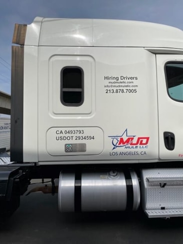 Vehicle Graphics & Lettering