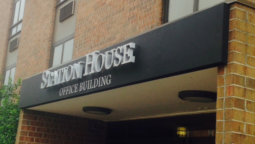 Dimensional Letters (Exterior)