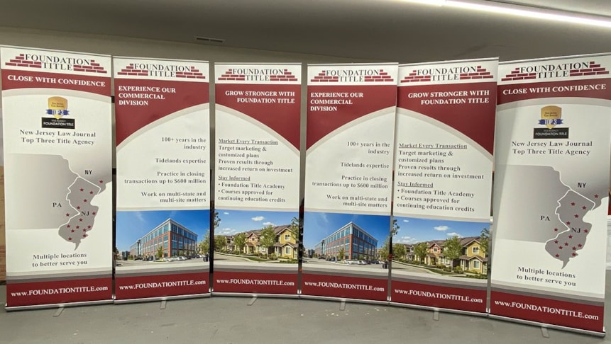 Sturdy retractable banners that will not tip over easily. Retract to pack away while taking up minimal storage space.