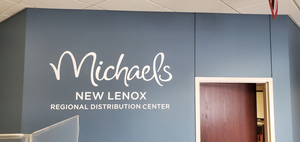 Wall Murals & Graphics