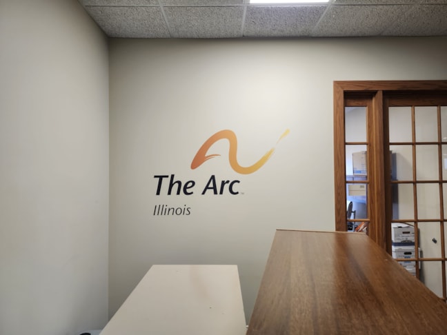 Wall Murals & Graphics