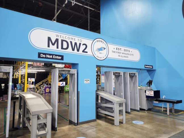 Wall Murals & Graphics