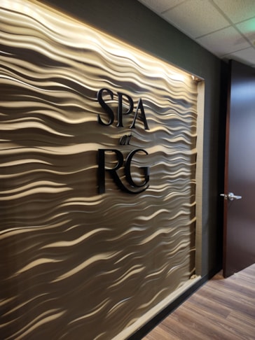 3D Signs & Dimensional Letters