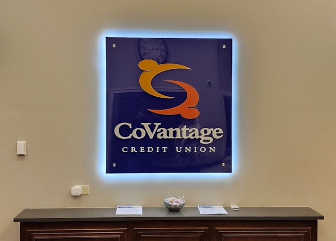 Edgelit and Backlit Signs