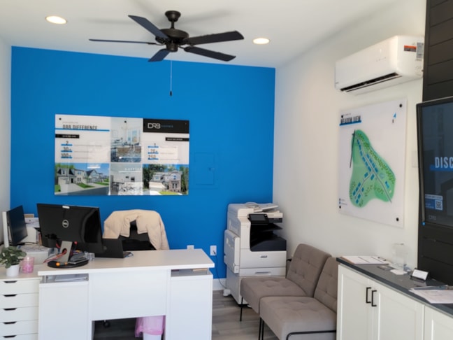 Hanging Signs & Ceiling Displays