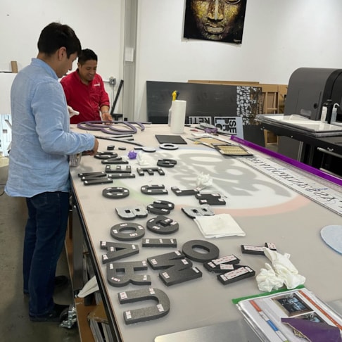 3D Signs & Dimensional Letters