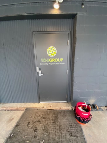 Custom Decals, Wraps & Lettering