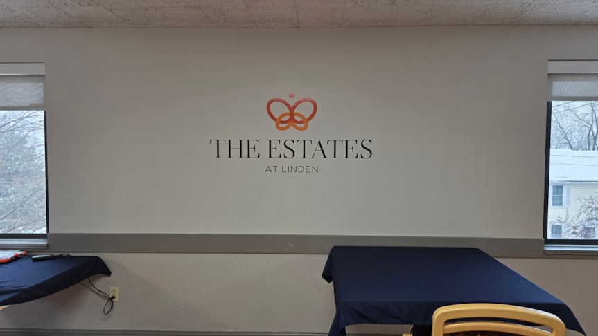 Wall Murals & Graphics