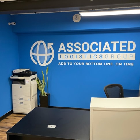 Wall Murals & Graphics