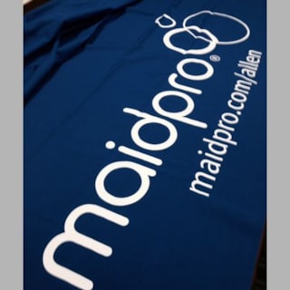 - Image360-Round-rock-tradeshow-custom-throw