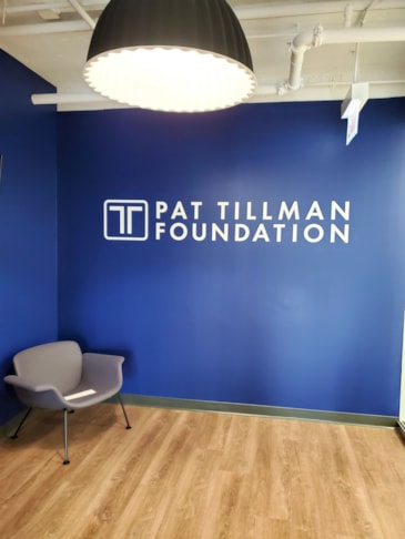 Wall Murals & Graphics