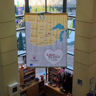 - Custom-Banners-fabric-Banners-healthcare-Image360-St.Paul-MN