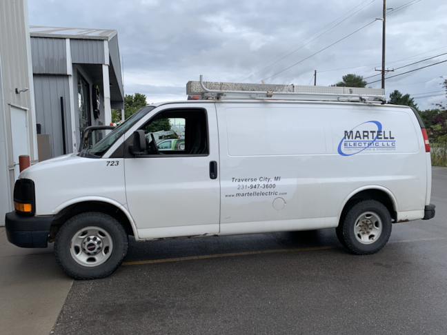 Vehicle Graphics & Lettering