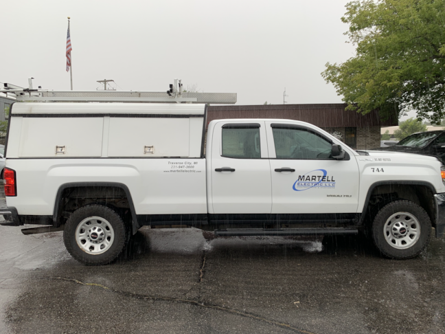 Vehicle Graphics & Lettering