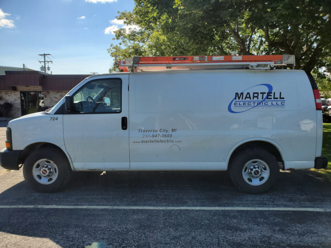 Vehicle Graphics & Lettering