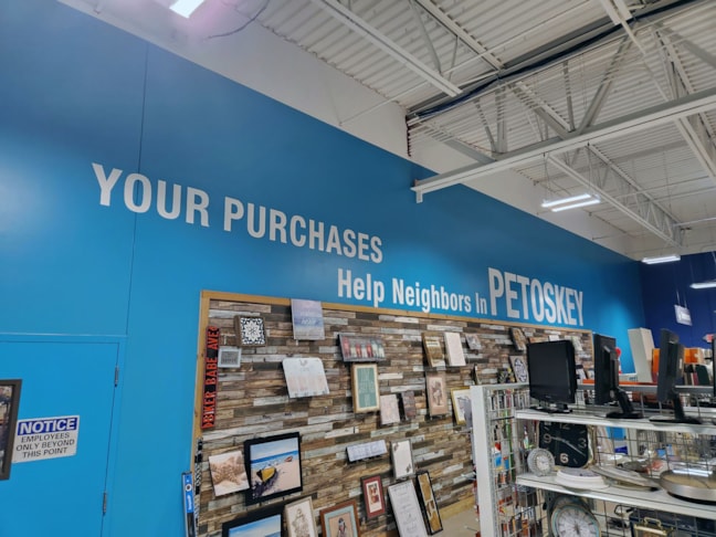 Custom Decals, Wraps & Lettering