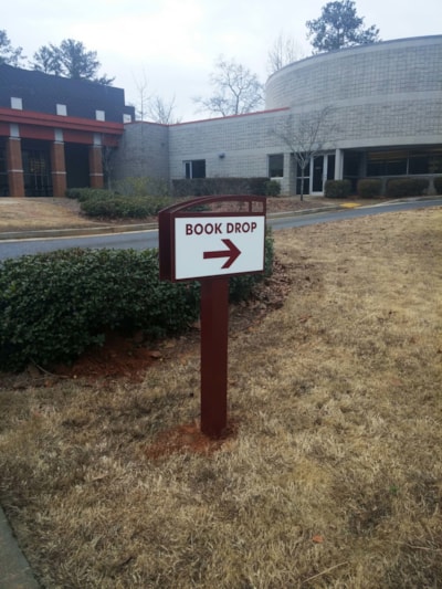 Post & Panel and Wayfinding Signs for DeKalb County Library