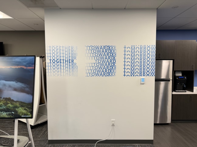 Wall Murals & Graphics