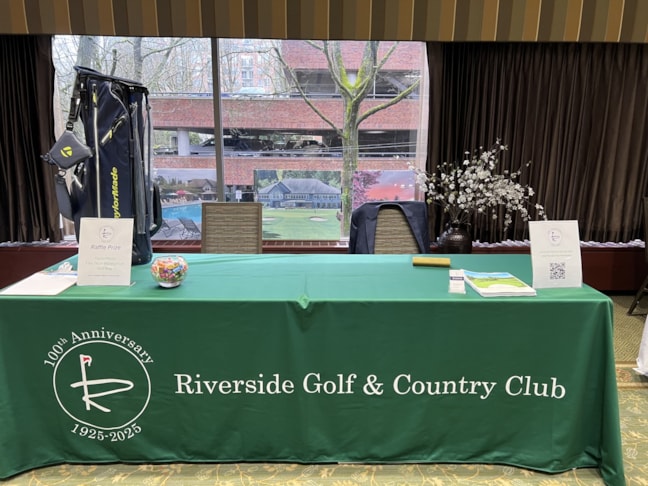 Table Throws & Runners