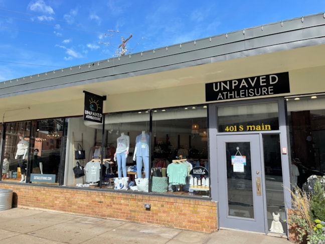 Hanging Signs & Ceiling Displays