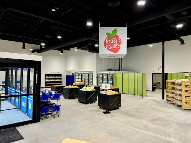 Hanging Signs & Ceiling Displays