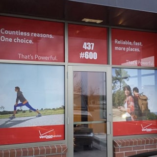 - Image360-Woodbury-MN-Window-Graphics-Retail-Verizon