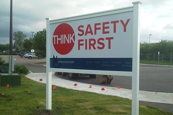  - Image360-Woodbury-Pylon-Sign