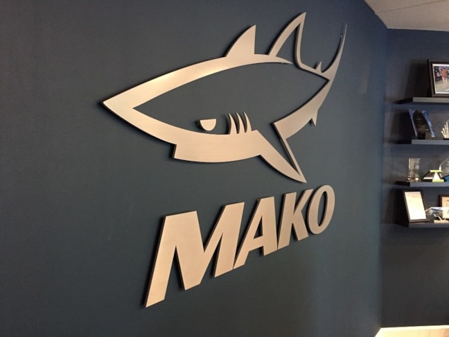 3D Signs & Dimensional Lettering