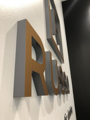 3D Signs & Dimensional Lettering