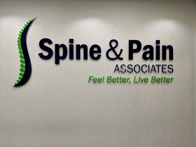 3D Signs & Dimensional Letters & Logos