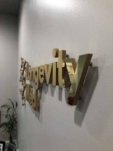 3D Signs & Dimensional Letters & Logos